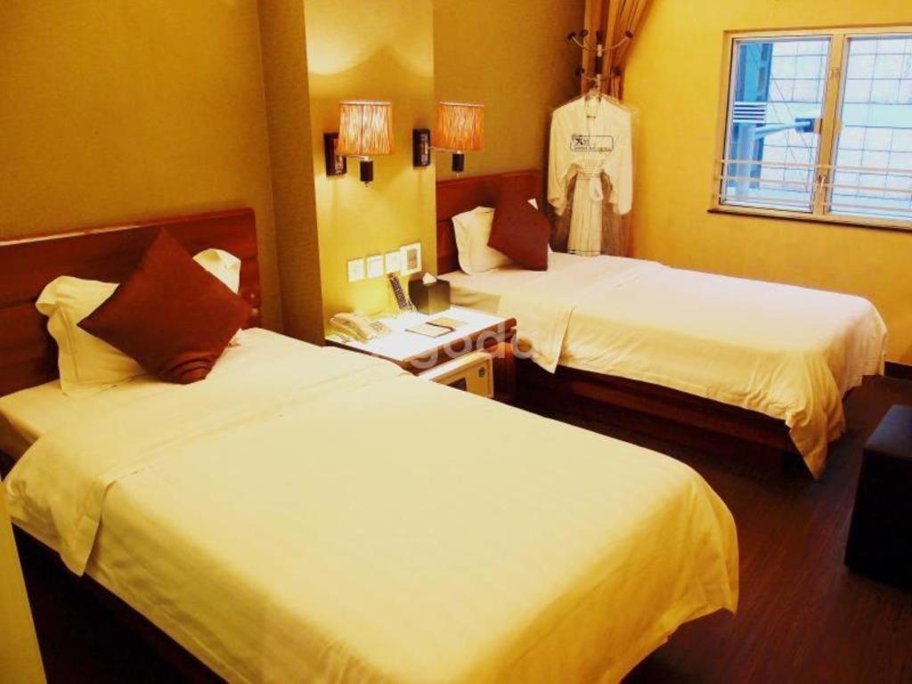 Sunny Day Hotel, Mong Kok Гонконг Экстерьер фото
